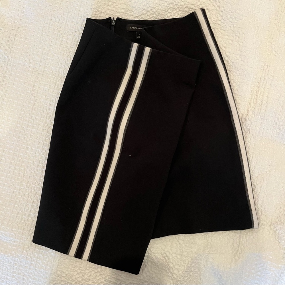 Banana republic mini skirt with stripes